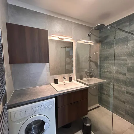 Appartement Almadi *